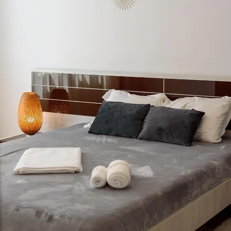 Summerland Vibes Apartment Mamaia