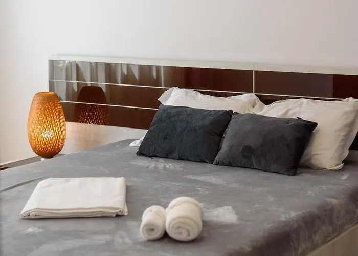 Summerland Vibes Apartment Mamaia