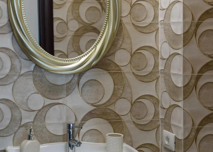 Summerland Vibes Mamaia